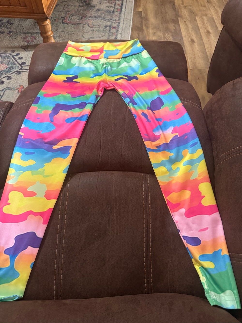 Multicolored camo leggings